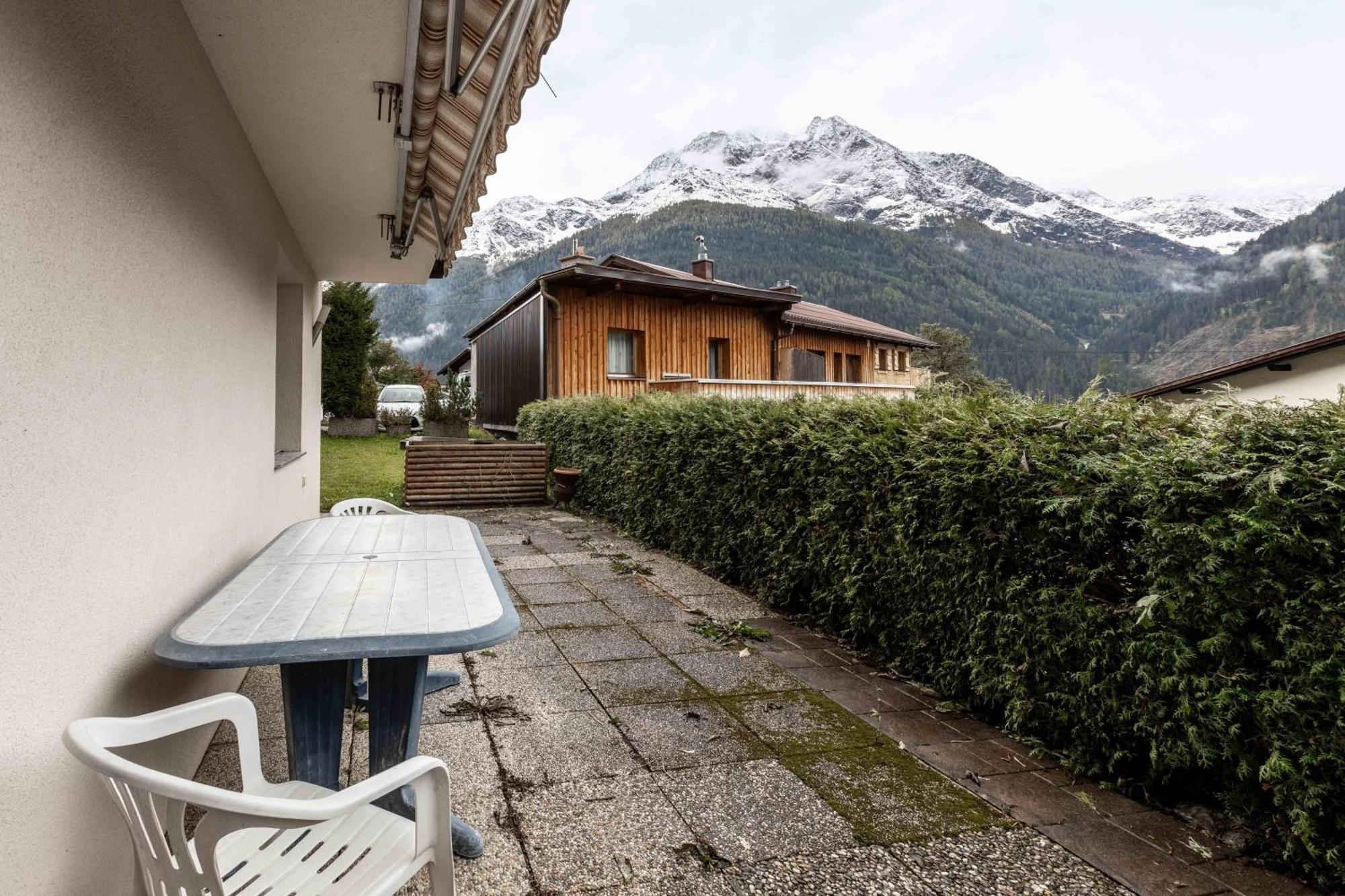 Haus Weinberg Apartment Pettneu am Arlberg Exterior photo