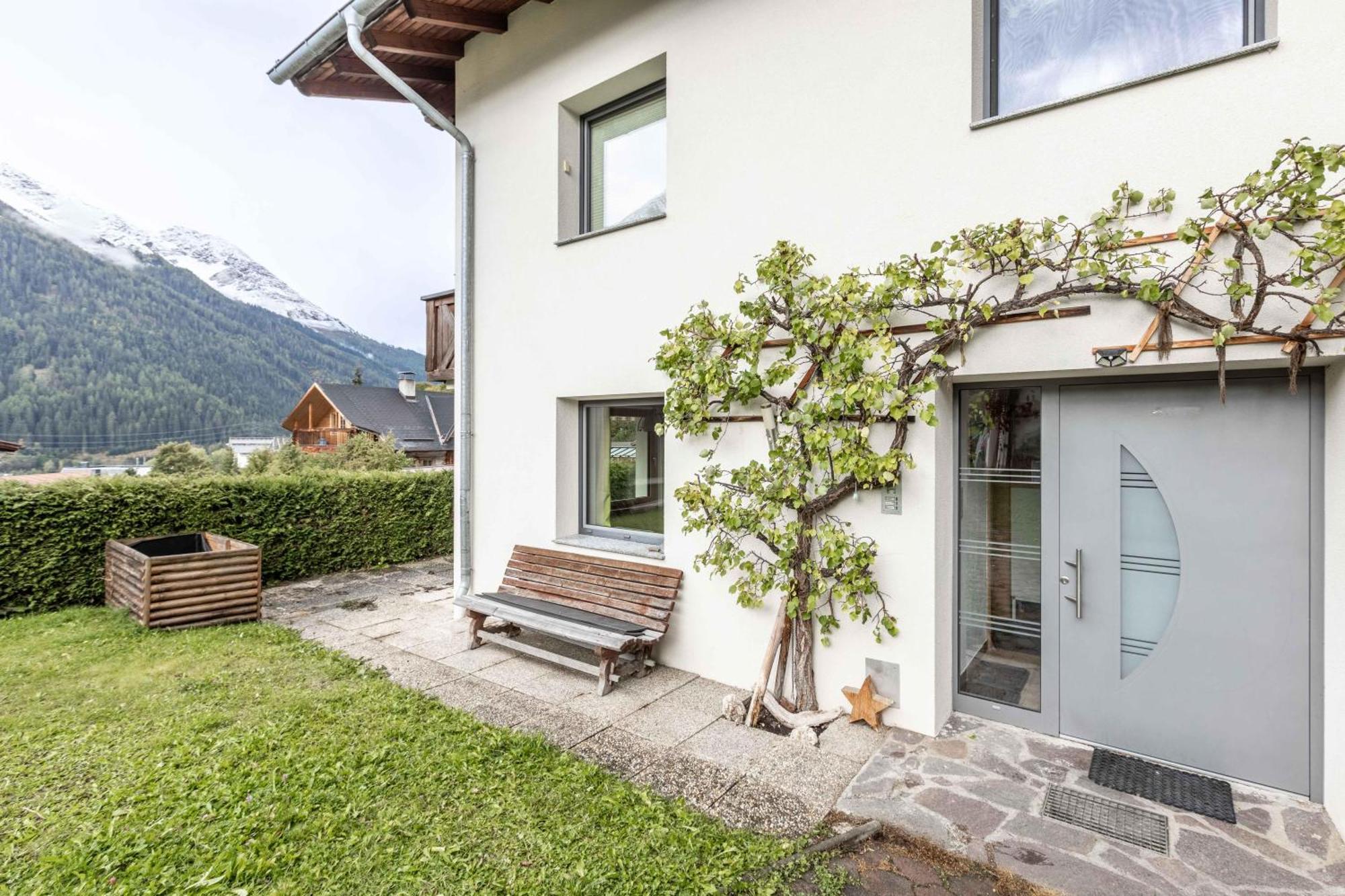 Haus Weinberg Apartment Pettneu am Arlberg Exterior photo